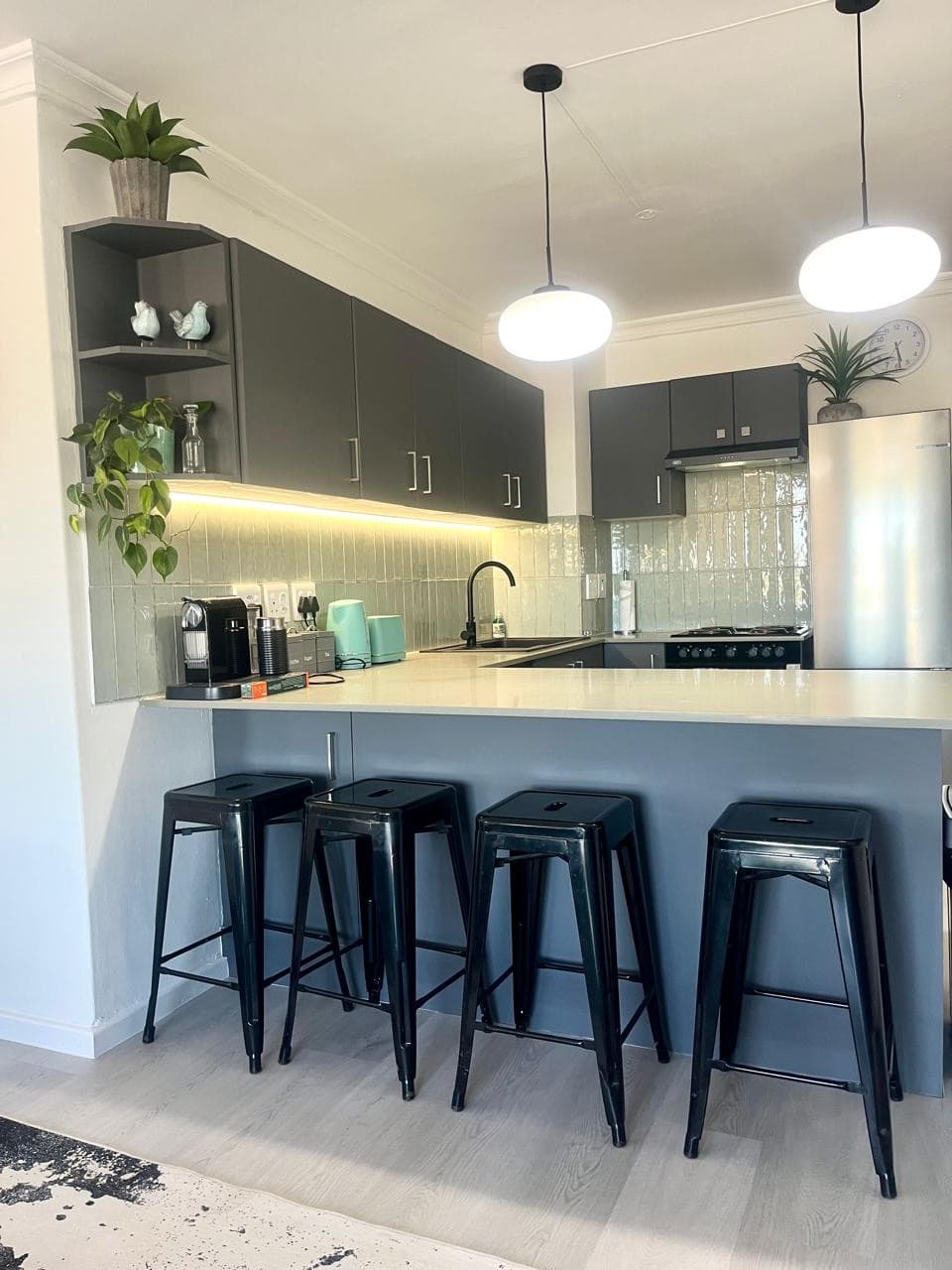 Modern Kloof Apartment - Image 3