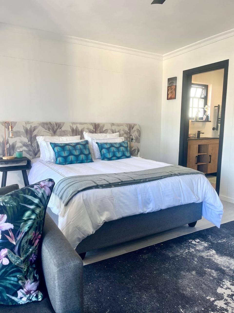 Modern Kloof Apartment - Image 5
