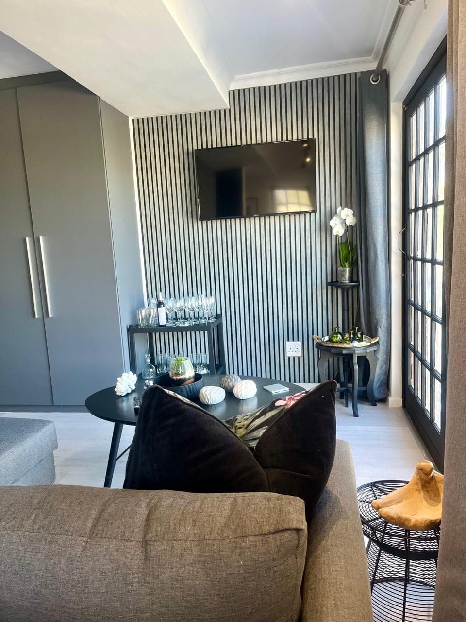 Modern Kloof Apartment - Image 6
